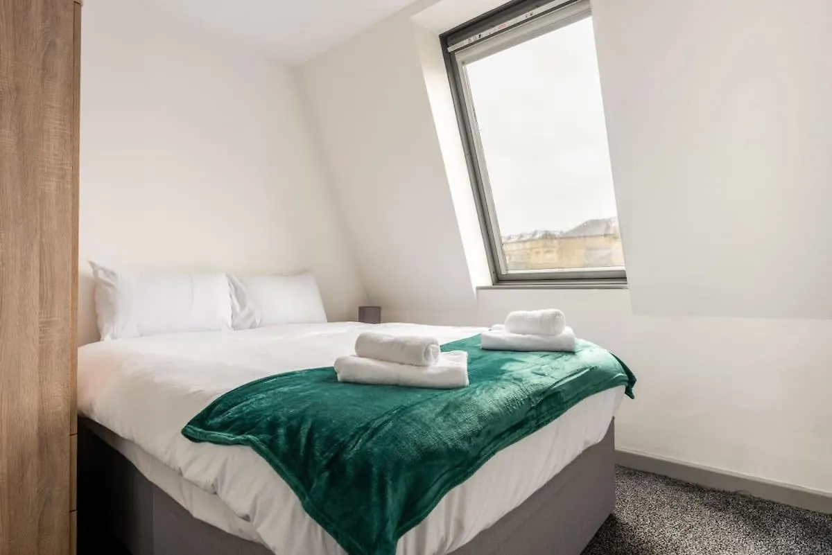 Centrally Located 1 Bed Budget Flat In Halifax